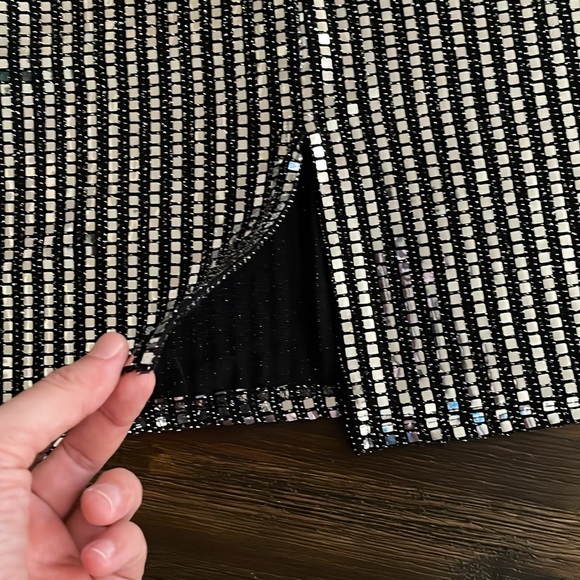 Vince Camuto Scoop Neck Shimmer Sleeveless Tank Top Medium NWT - Picture 7 of 10